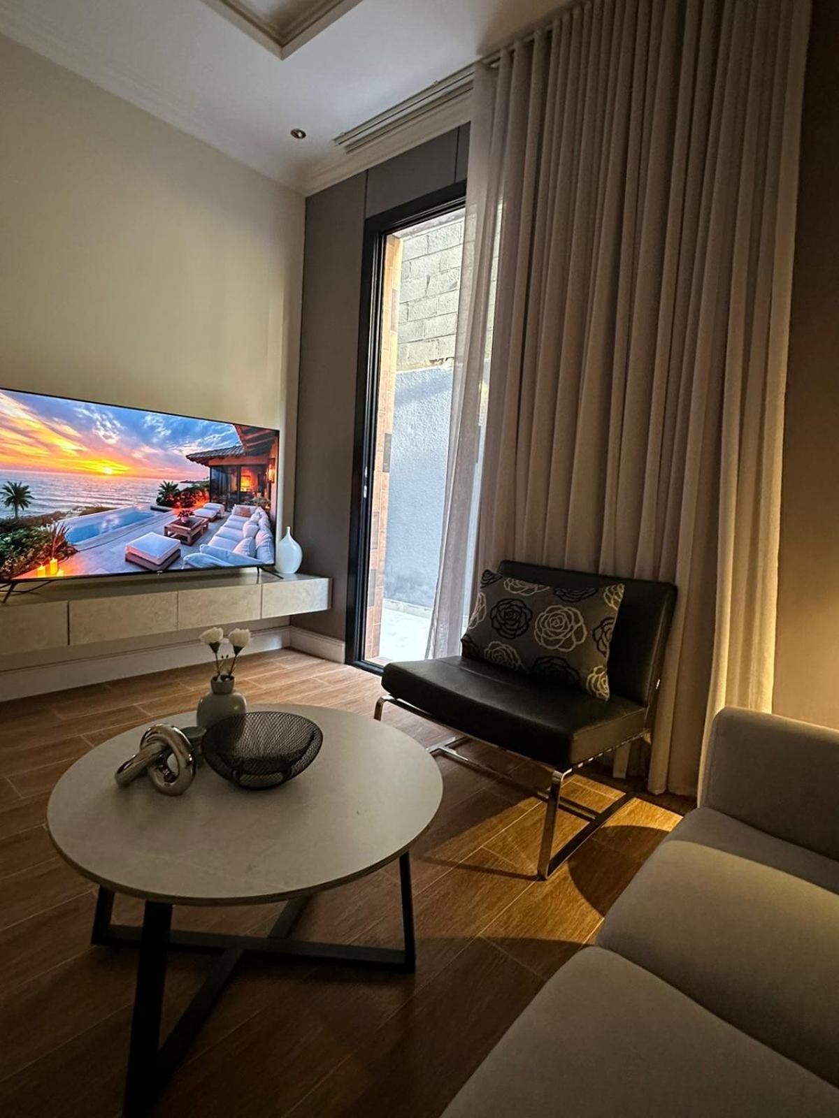 Apartment استديو بتجربه فريده مع جلسه خارجيه
